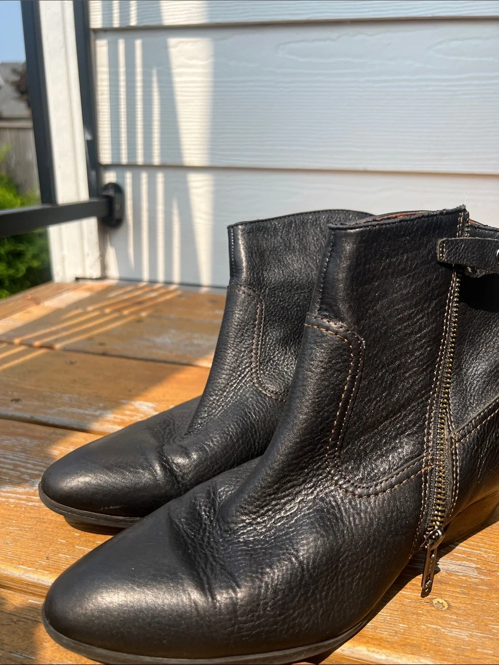 Sofft Black Leather Ankle Booties with Side Zip